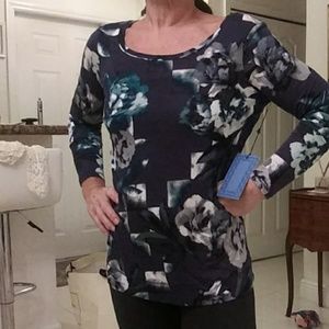 Vera Wang spandex long sleeve t